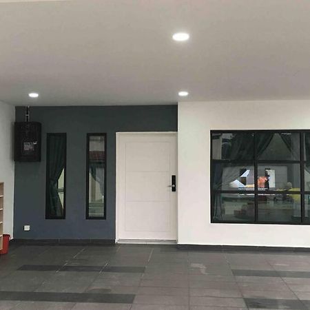 22Pax :Taman Pelangi Party House Nearby Midvelly Villa Johor Bahru Ngoại thất bức ảnh