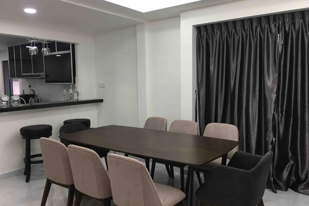 22Pax :Taman Pelangi Party House Nearby Midvelly Villa Johor Bahru Ngoại thất bức ảnh